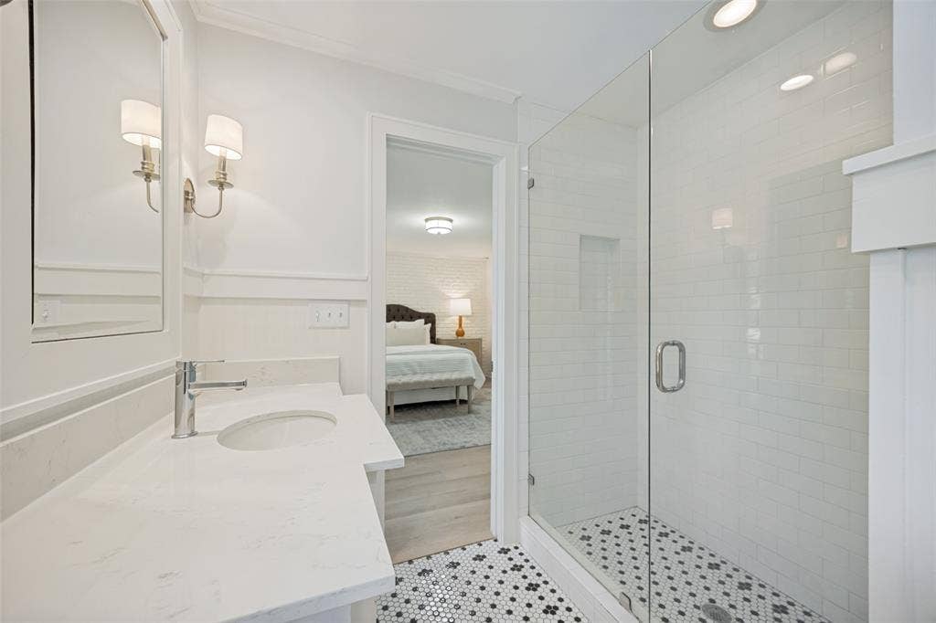 7142 Lakehurst Avenue, Dallas, TX 75230 7142 Lakehurst Avenue, Dallas, TX 75230
