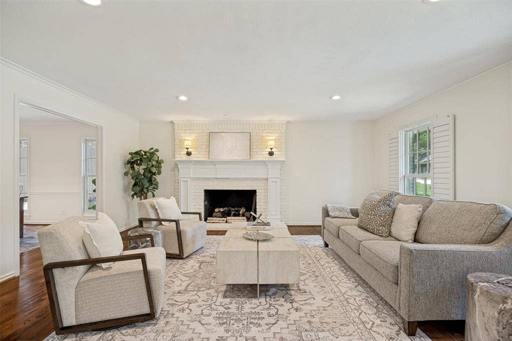 7142 Lakehurst Avenue, Dallas, TX 75230 7142 Lakehurst Avenue, Dallas, TX 75230