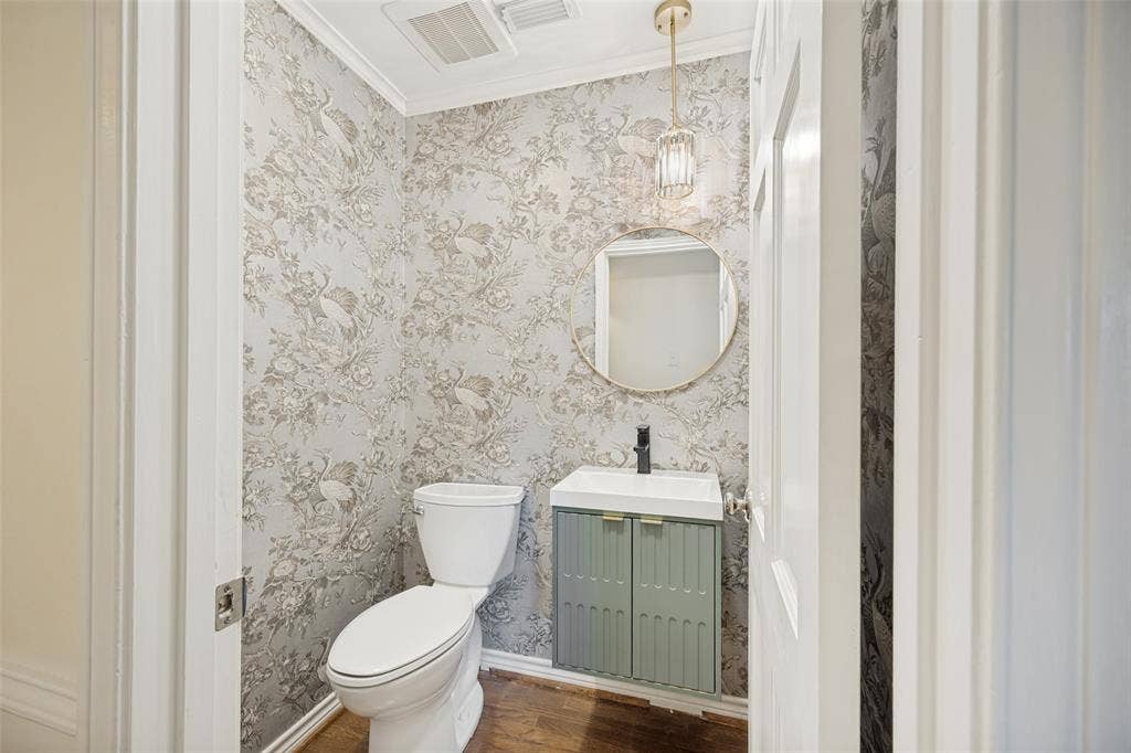 7142 Lakehurst Avenue, Dallas, TX 75230 7142 Lakehurst Avenue, Dallas, TX 75230