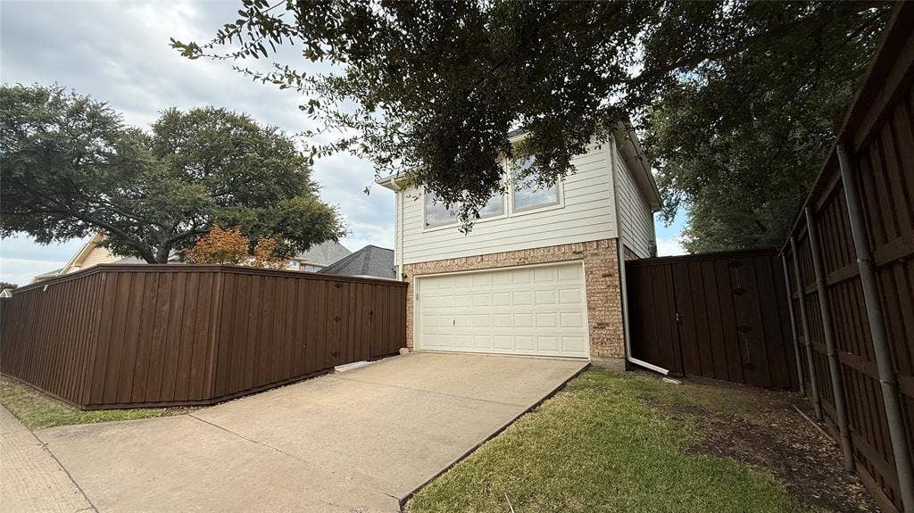 1219 Bridgeway Lane, Allen, TX 75013