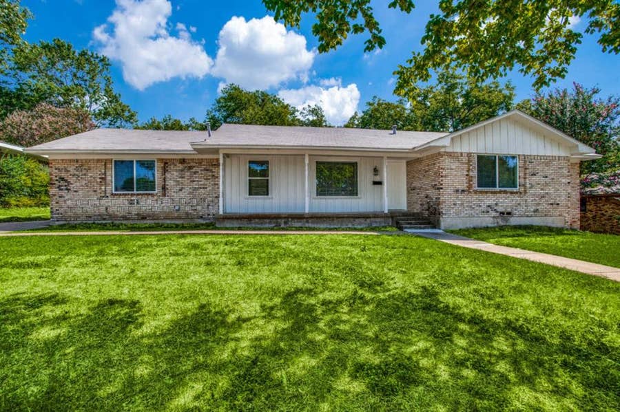 Property photo for 604 N Young Boulevard, DeSoto, TX