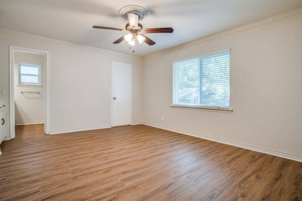 604 N Young Boulevard, DeSoto, TX 75115