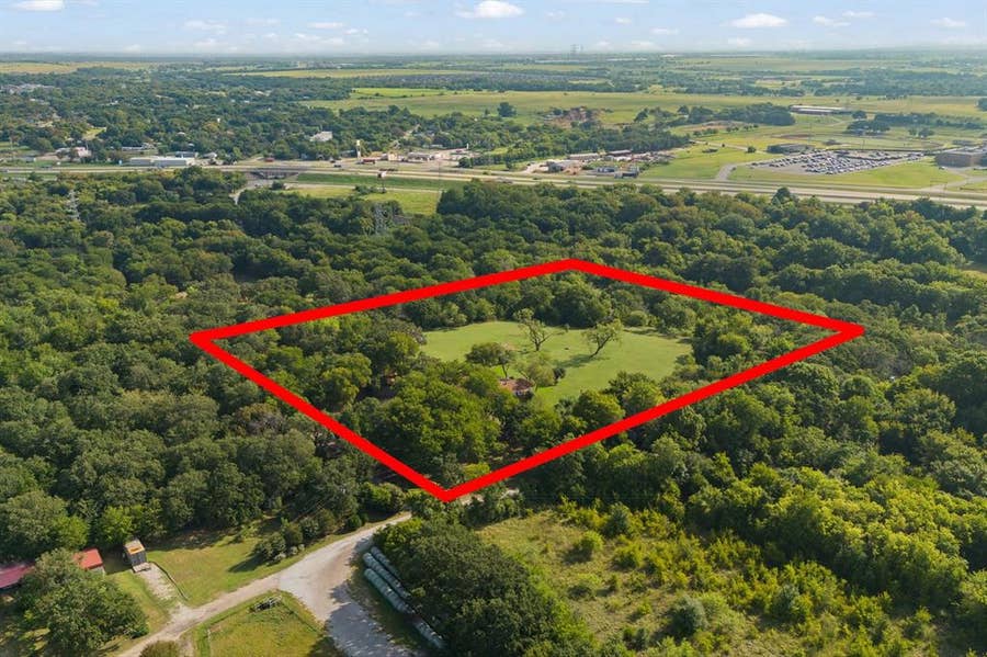 Property photo for 1944 County Road 401, Alvarado, TX