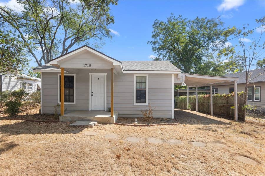 Property photo for 1718 S Fannin Avenue, Denison, TX