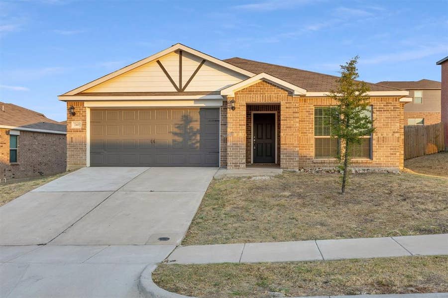 Property photo for 740 Saratoga Drive, Seagoville, TX