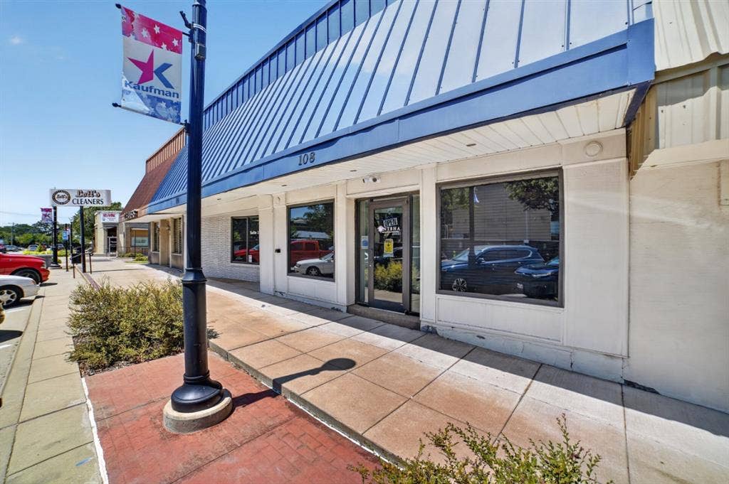 108 W Grove Street, Kaufman, TX 75142