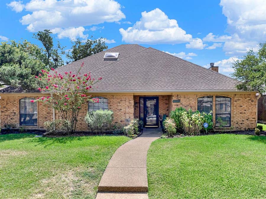 Property photo for 3304 Ashington Lane, Plano, TX