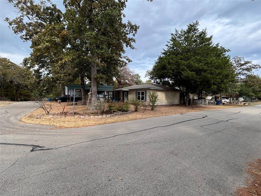 Property photo for 913 Woodland Trail, Tool, TX