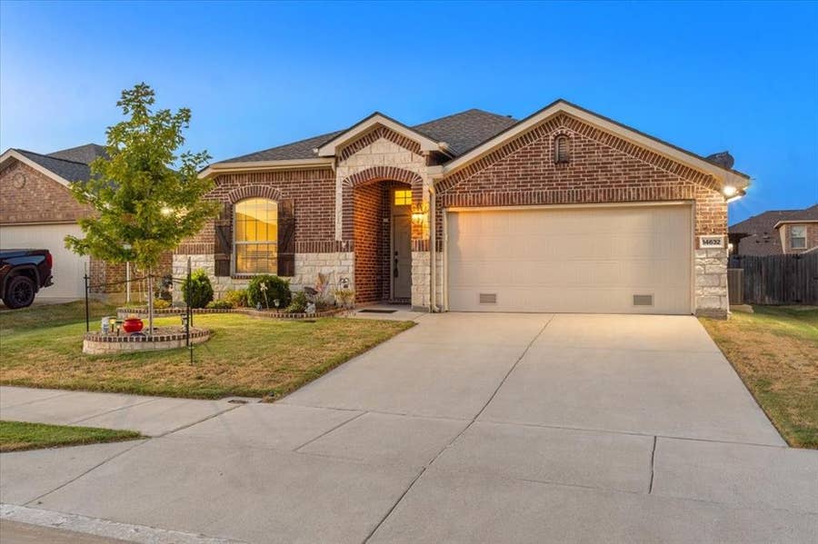 Property photo for 14632 Sundog Way, Fort Worth, TX