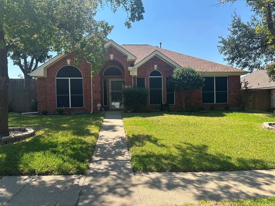 Property photo for 7901 Glenoaks Drive, Frisco, TX