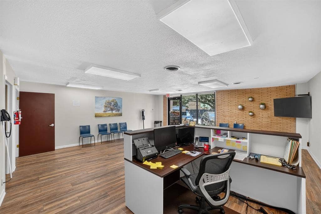 110 W Grove Street, Kaufman, TX 75142