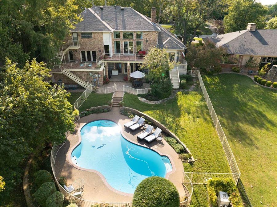 Property photo for 3316 S Country Club Road, Garland, TX