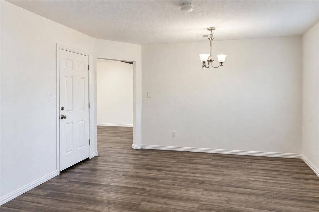 133 Baron Place, Grand Prairie, TX 75051