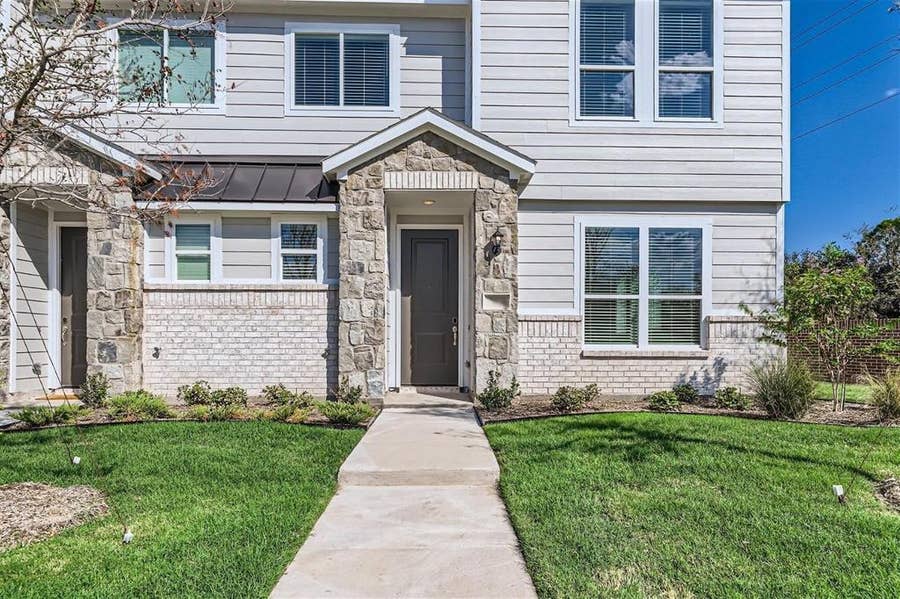 Property photo for 1312 Creekbank Drive, McKinney, TX
