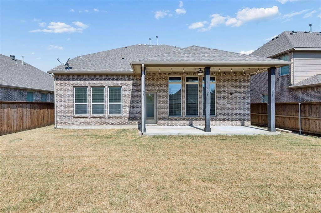821 Llano Falls Drive, McKinney, TX 75071 821 Llano Falls Drive, McKinney, TX 75071