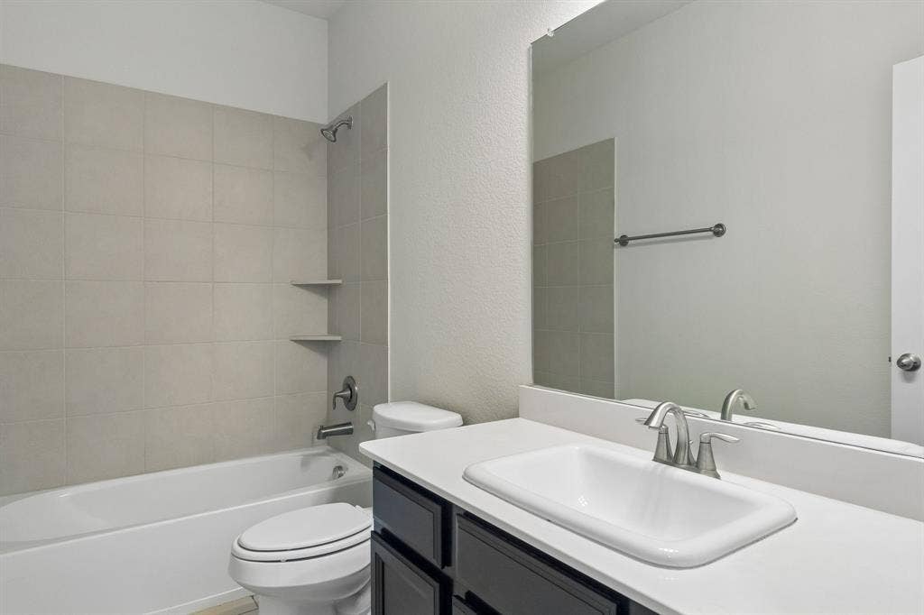 821 Llano Falls Drive, McKinney, TX 75071 821 Llano Falls Drive, McKinney, TX 75071
