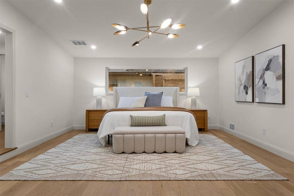 9401 Shady Valley Drive, Dallas, TX 75238 Primary Bedroom