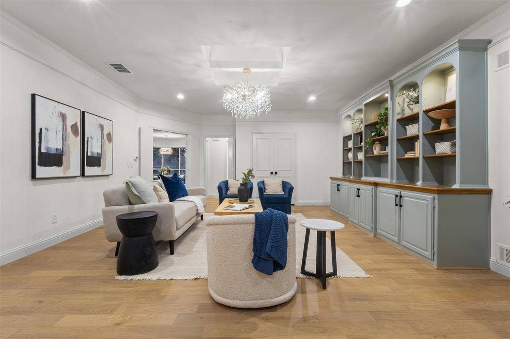 9401 Shady Valley Drive, Dallas, TX 75238 9401 Shady Valley Drive, Dallas, TX 75238