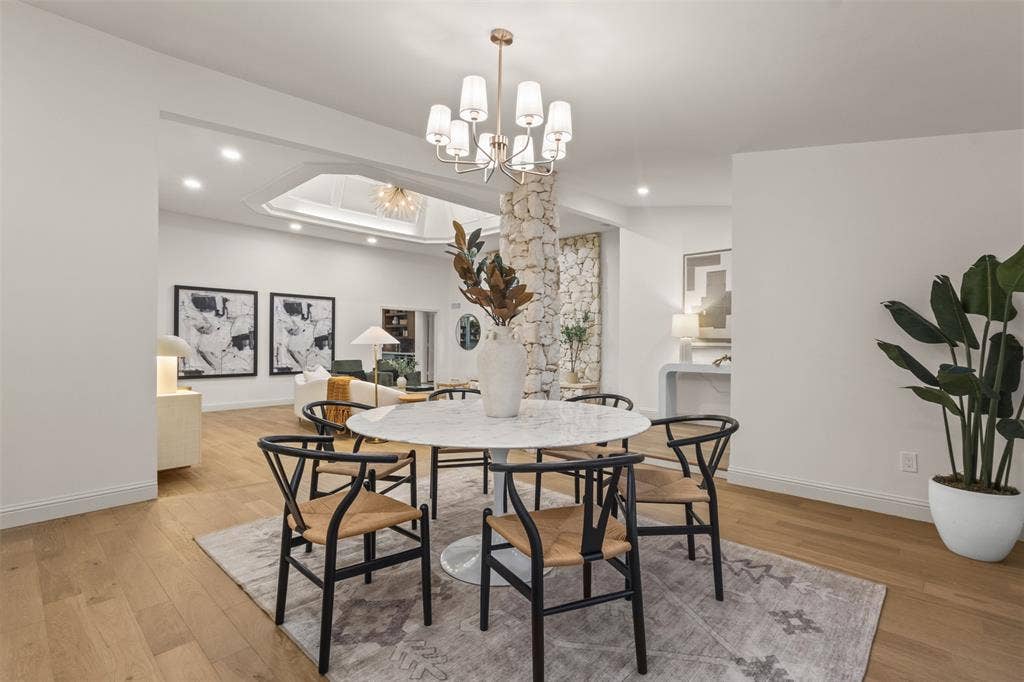 9401 Shady Valley Drive, Dallas, TX 75238 9401 Shady Valley Drive, Dallas, TX 75238