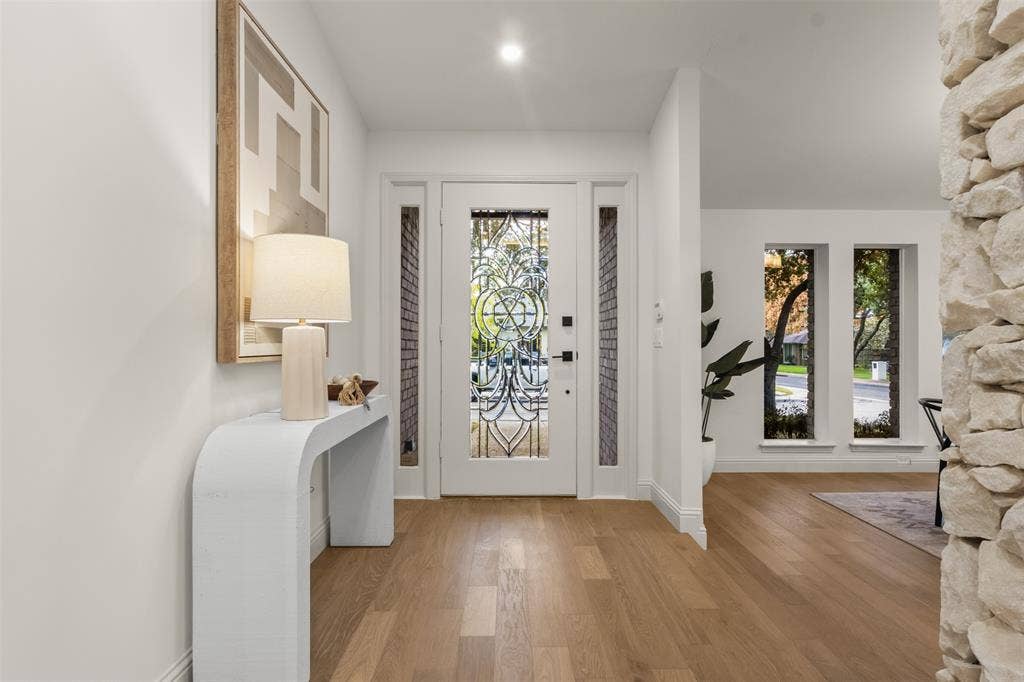 9401 Shady Valley Drive, Dallas, TX 75238 9401 Shady Valley Drive, Dallas, TX 75238