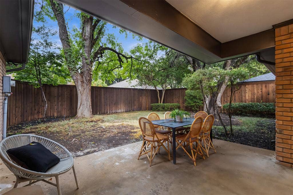 9401 Shady Valley Drive, Dallas, TX 75238 9401 Shady Valley Drive, Dallas, TX 75238