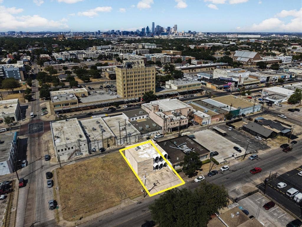 329 Centre Street, Dallas, TX 75208 329 Centre Street, Dallas, TX 75208