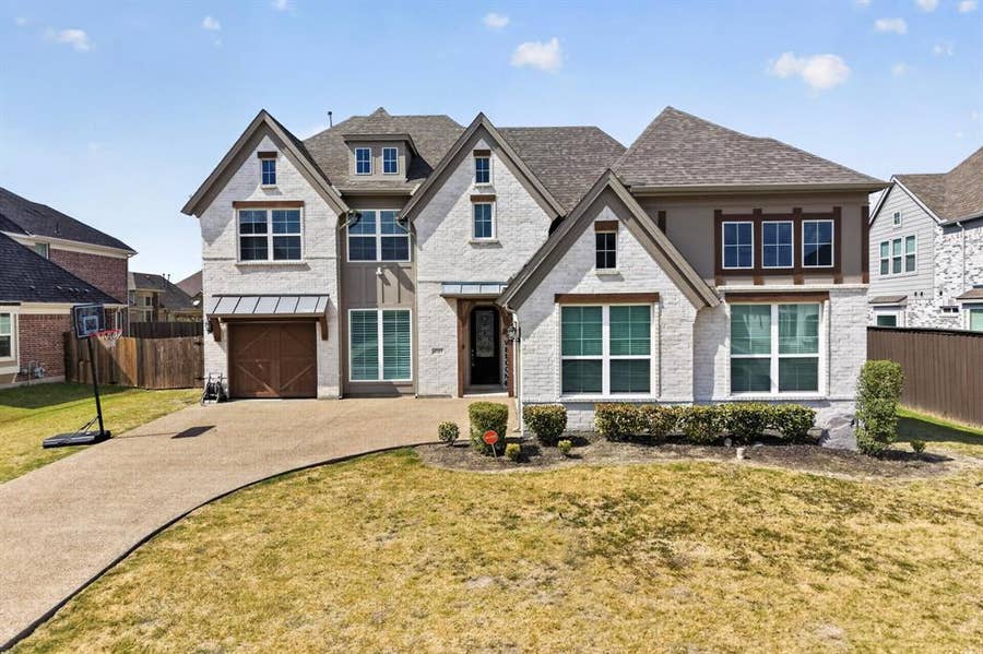 Property photo for 4717 Antebellum Lane, Mansfield, TX