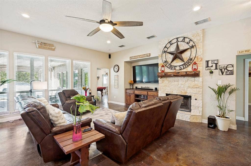 30971 Fm 85, Kemp, TX 75143 30971 Fm 85, Kemp, TX 75143
