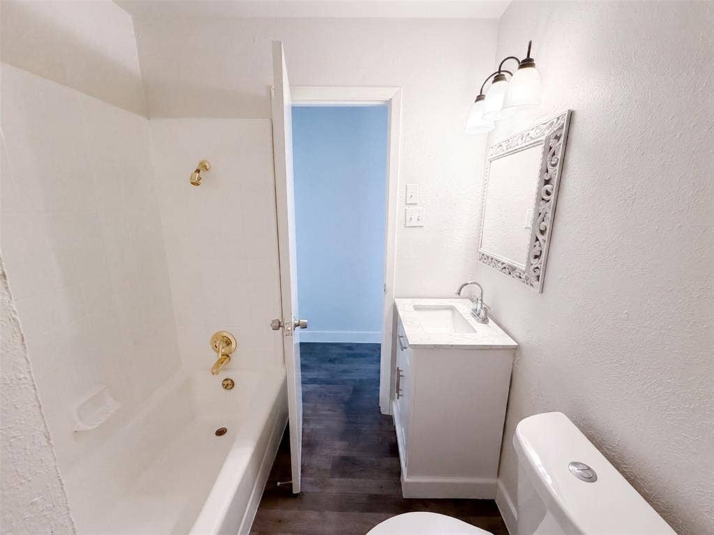 8540 Foxwood Lane, Dallas, TX 75217 8540 Foxwood Lane, Dallas, TX 75217