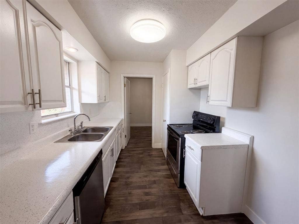 8540 Foxwood Lane, Dallas, TX 75217 8540 Foxwood Lane, Dallas, TX 75217