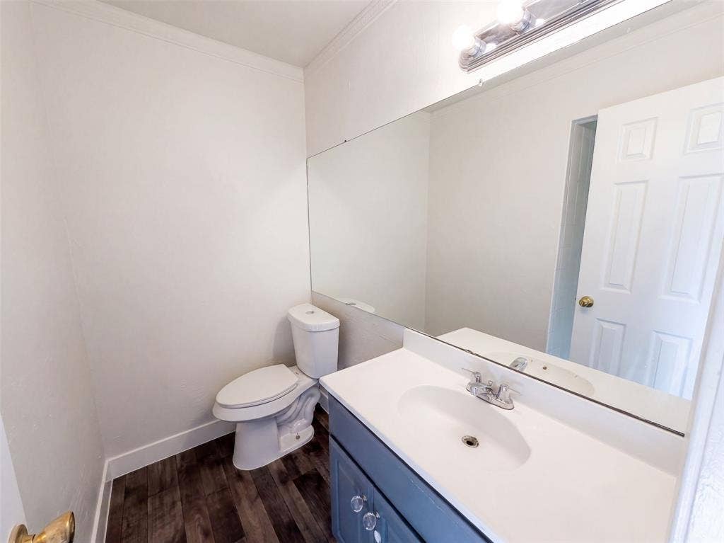 8540 Foxwood Lane, Dallas, TX 75217 8540 Foxwood Lane, Dallas, TX 75217