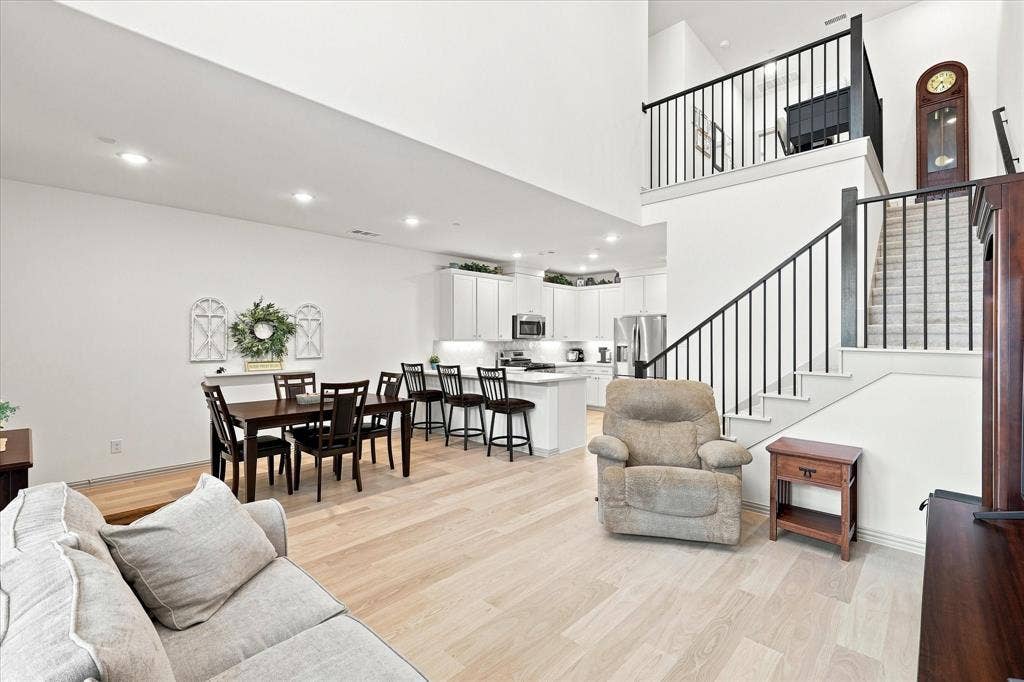 612 4th Street, Argyle, TX 76226 Open-concept design makes entire lower floor shared living space. Great for entertaining.