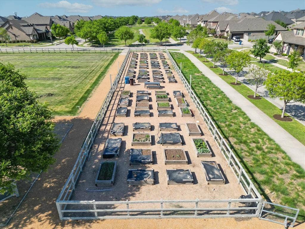 612 4th Street, Argyle, TX 76226 Get your GREEN THUMB going at the community gardens