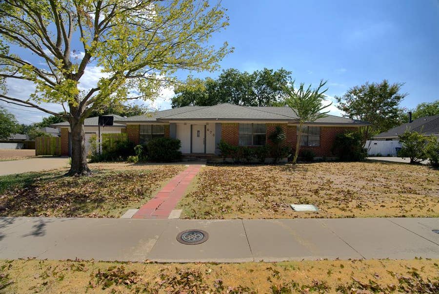 Property photo for 6702 Hyacinth Lane, Dallas, TX