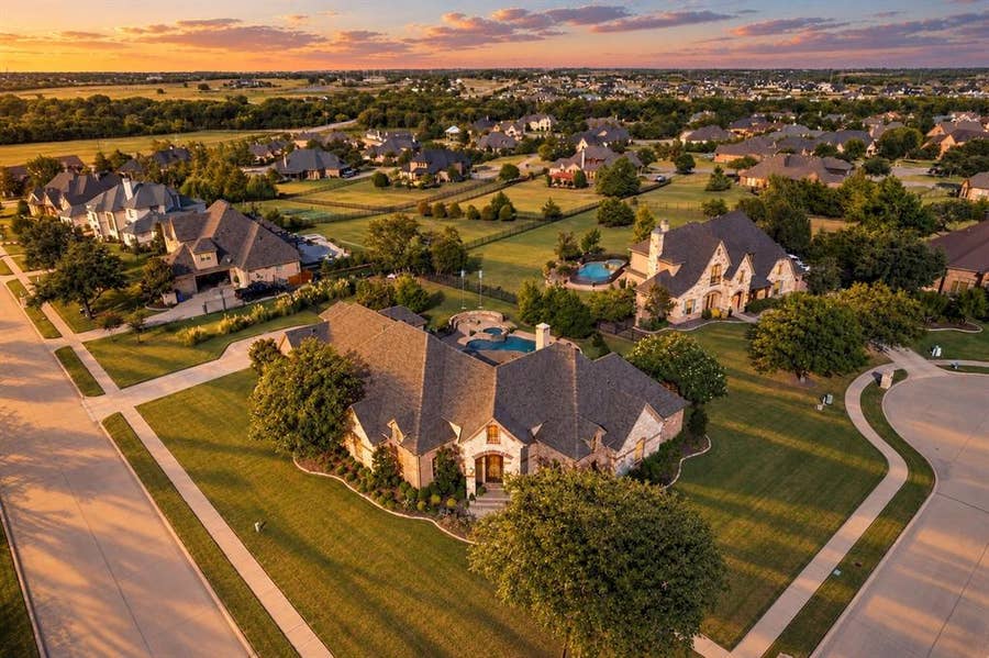 Property photo for 1 Clements Court, Heath, TX