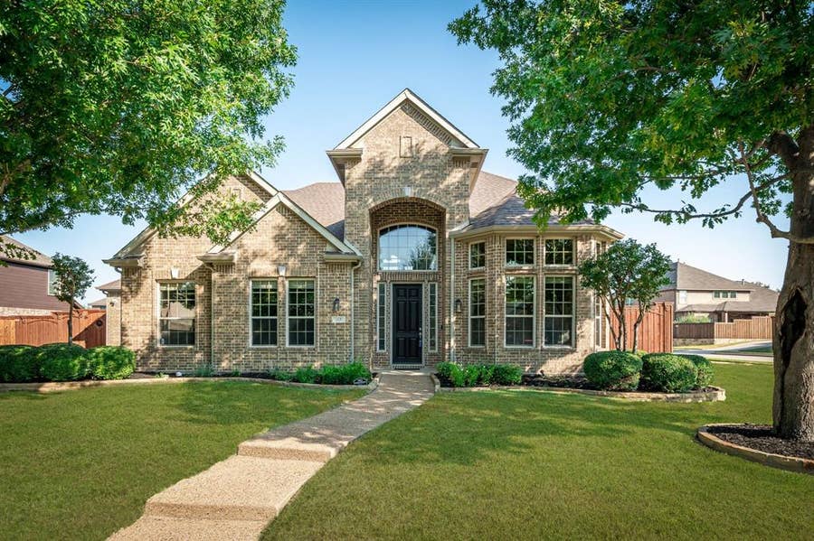 Property photo for 613 Maize Road, Murphy, TX