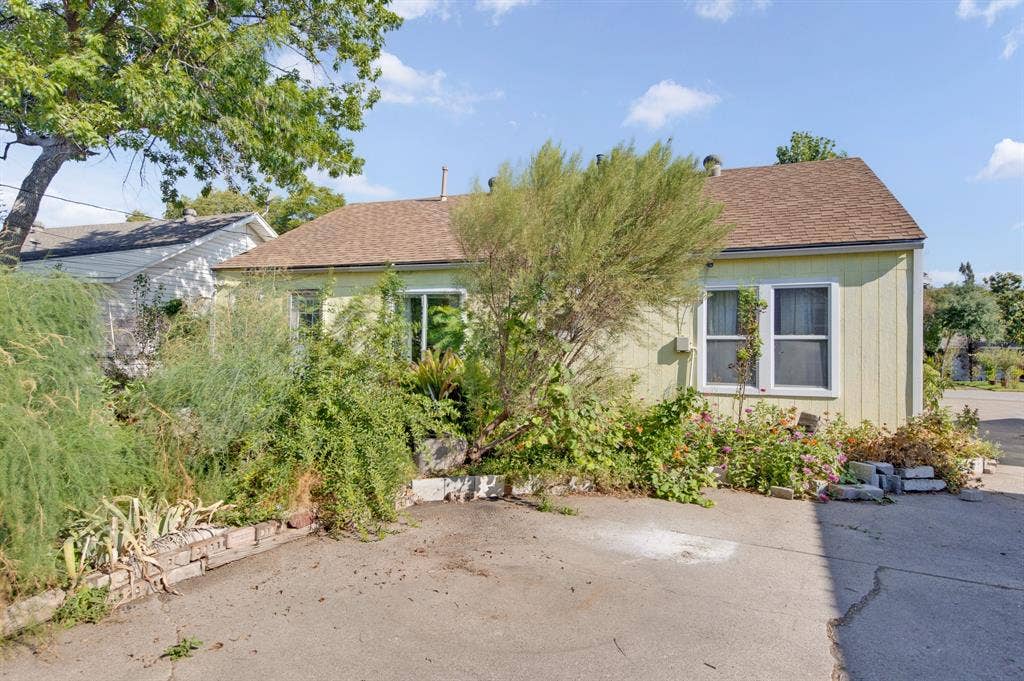 3217 Trible Drive, Grand Prairie, TX 75050 3217 Trible Drive, Grand Prairie, TX 75050
