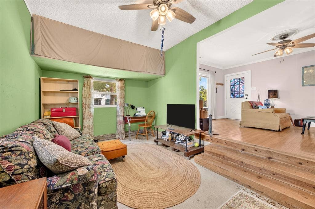 3217 Trible Drive, Grand Prairie, TX 75050 3217 Trible Drive, Grand Prairie, TX 75050