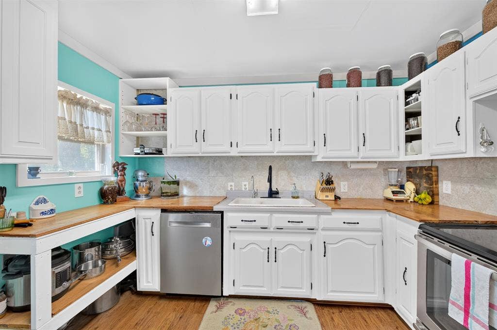 3217 Trible Drive, Grand Prairie, TX 75050 3217 Trible Drive, Grand Prairie, TX 75050