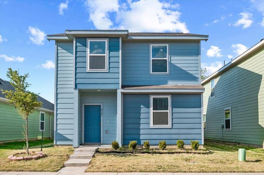 Property photo for 5721 Topwater Trail, Fort Worth, TX