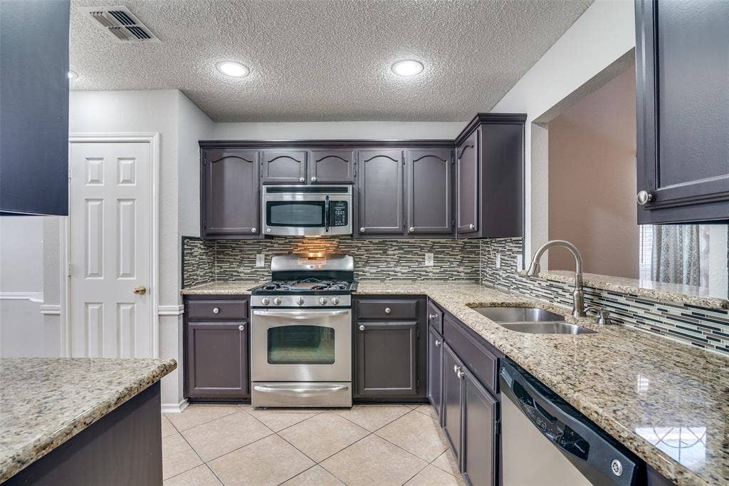 2916 Renaissance Circle, Dallas, TX 75287 2916 Renaissance Circle, Dallas, TX 75287