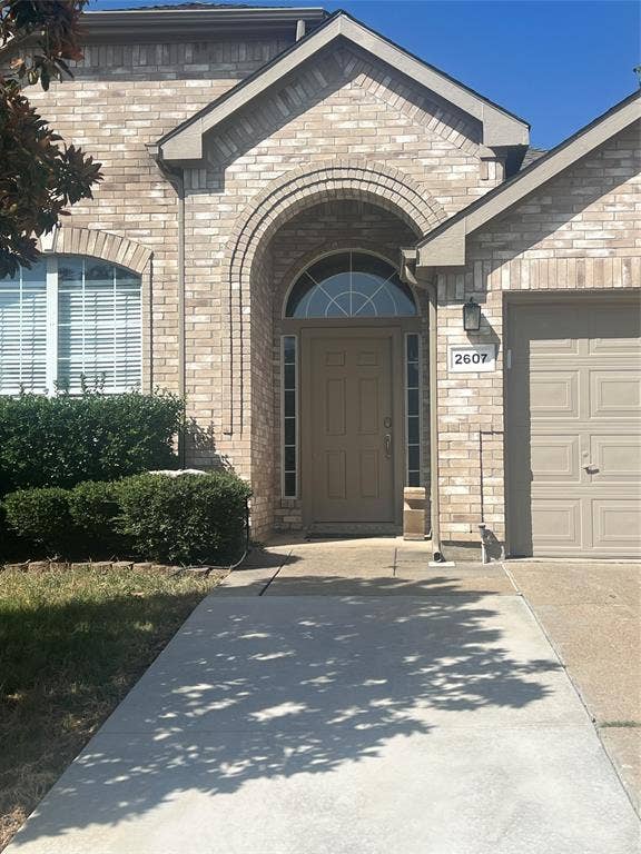 Property photo for 2607 Ridgeoak Trail, Mansfield, TX