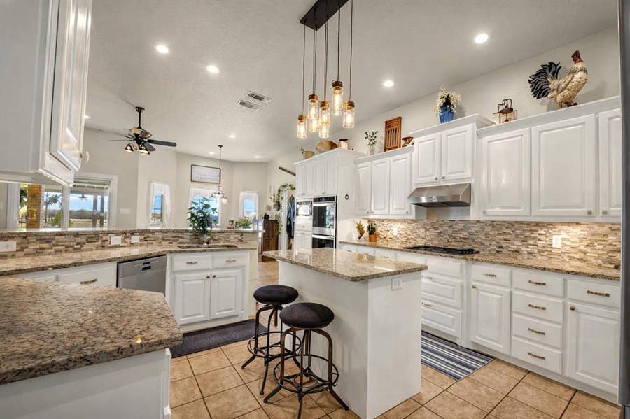 Property photo for 737 County Road 4699, Boyd, TX