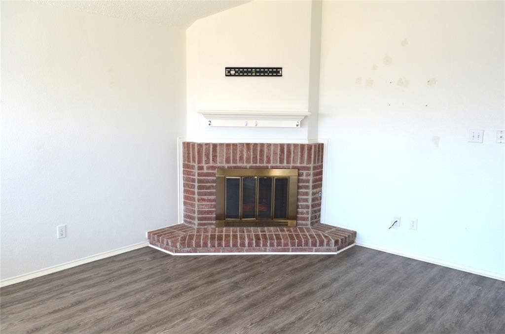 3994 Sword Dancer Way, Grand Prairie, TX 75052 3994 Sword Dancer Way, Grand Prairie, TX 75052