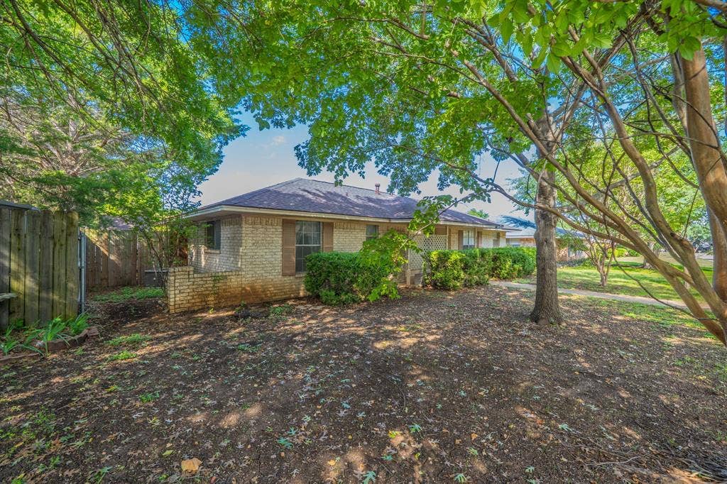 1517 Meadow Court, Midlothian, TX 76065 1517 Meadow Court, Midlothian, TX 76065