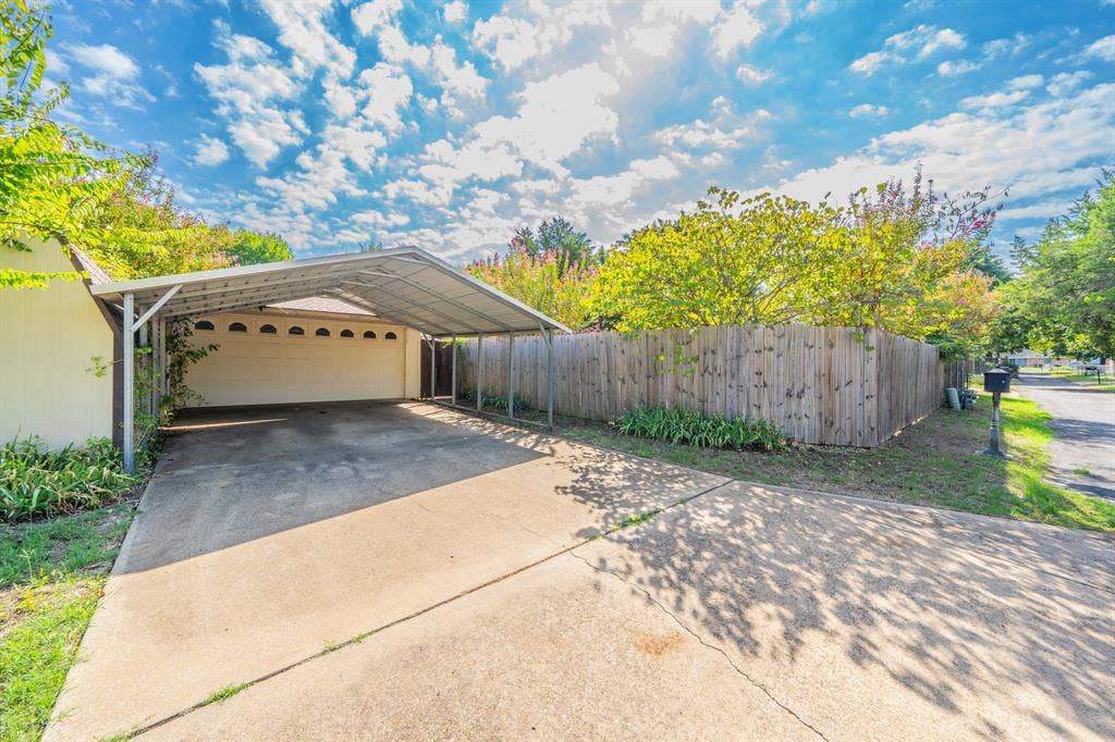 1517 Meadow Court, Midlothian, TX 76065 1517 Meadow Court, Midlothian, TX 76065