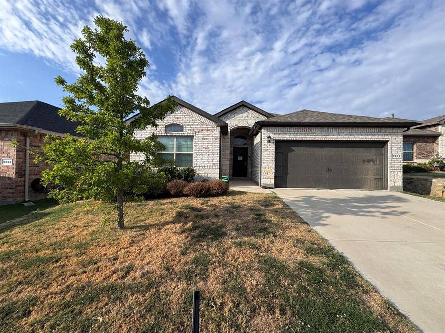 Property photo for 9604 Hickory Knob Drive, Fort Worth, TX