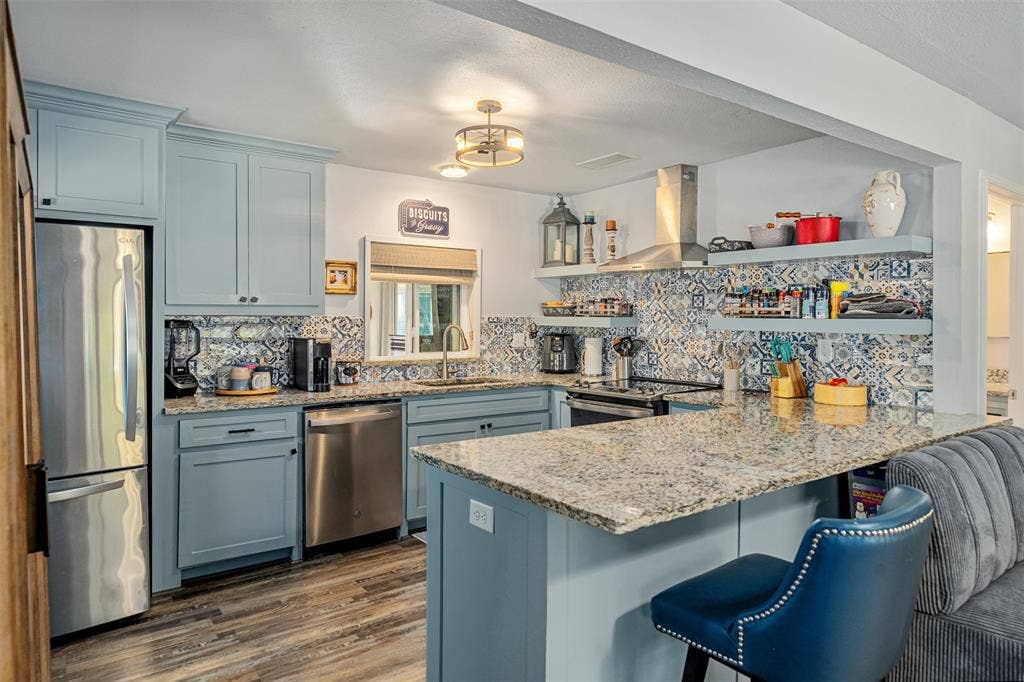 101 Merry Way, Gun Barrel City, TX 75156 101 Merry Way, Gun Barrel City, TX 75156