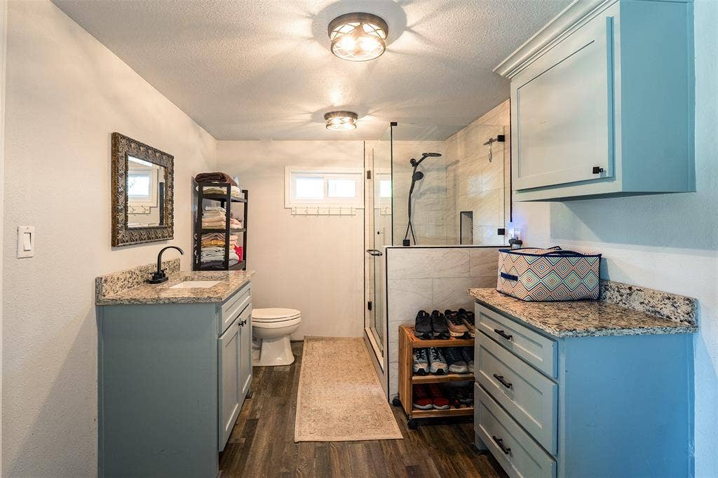 101 Merry Way, Gun Barrel City, TX 75156 Great space