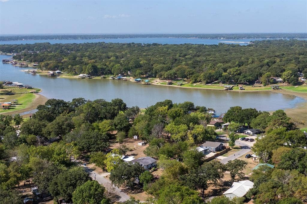 101 Merry Way, Gun Barrel City, TX 75156 101 Merry Way, Gun Barrel City, TX 75156
